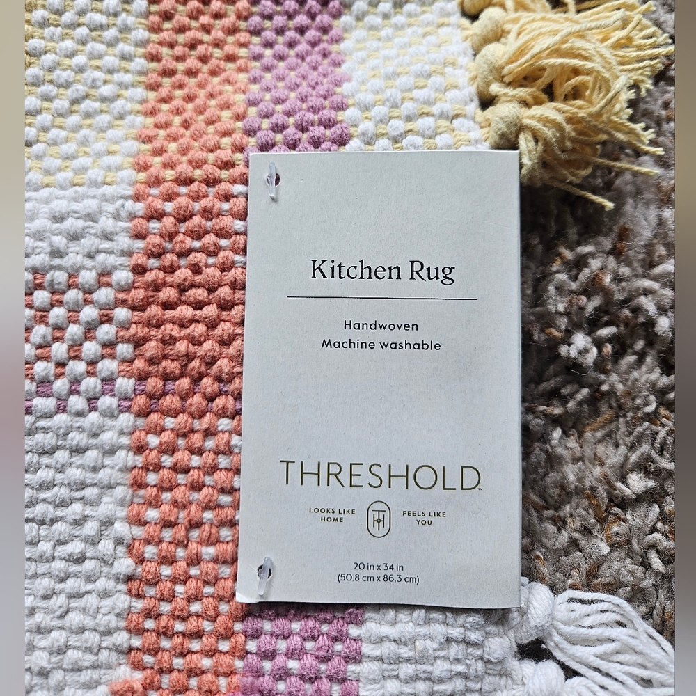 Threshold Spring kitchen rug - Picture 3 of 5